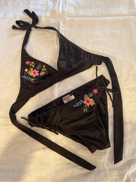 Roxy Other - Roxy vintage Y2K brown Bikini Set with Pink & Coral Floral Embroidery